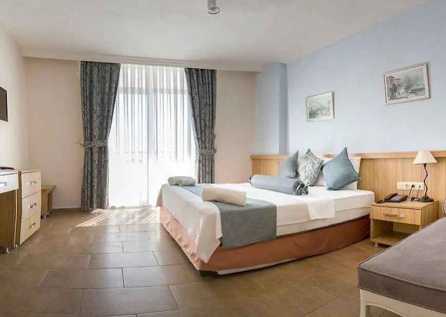 קוסדסי Ponz Hotel 3*,  טורקיה
