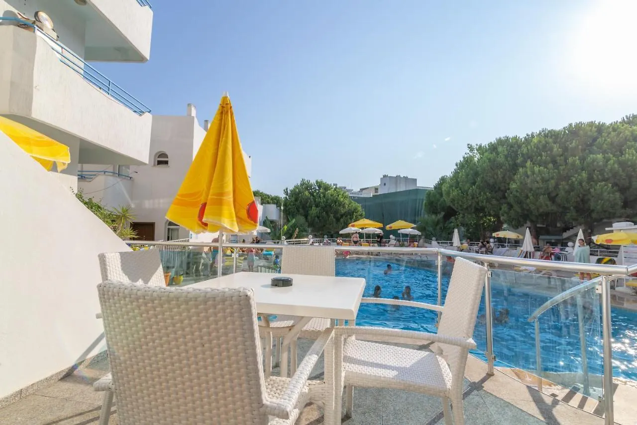 Ponz Hotel Kusadası