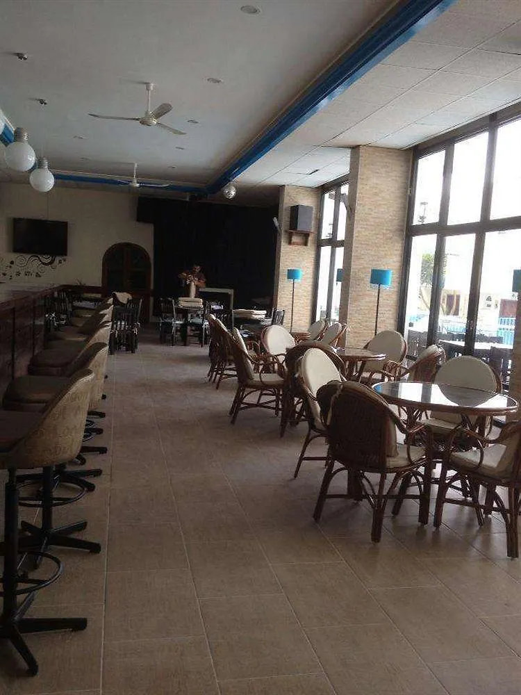 Ponz Hotel Kusadası