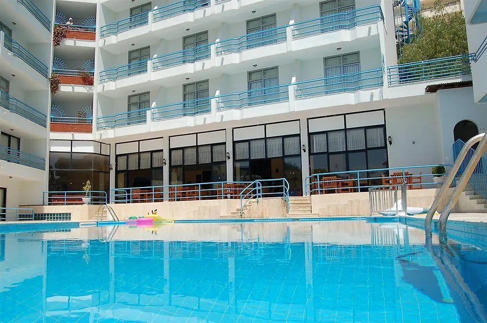 Ponz Hotel Kusadası