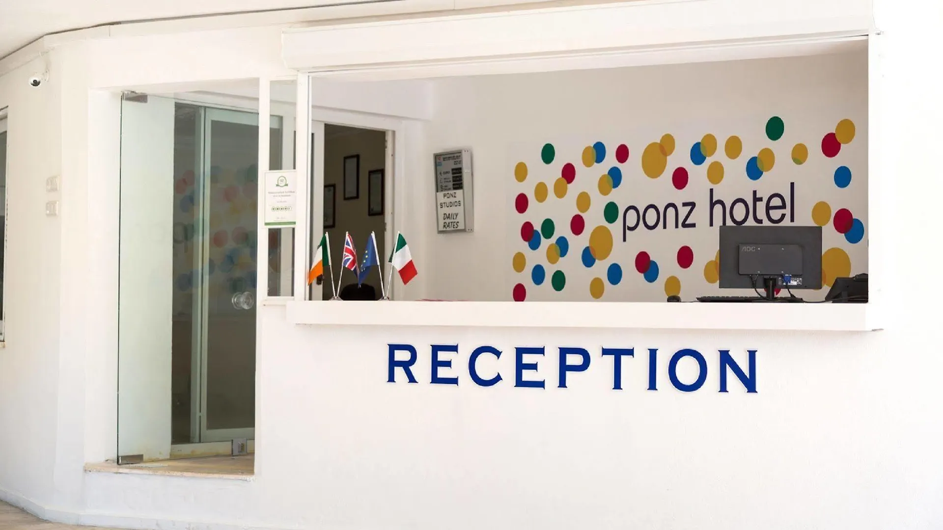 Ponz Hotel Kusadası 3*,