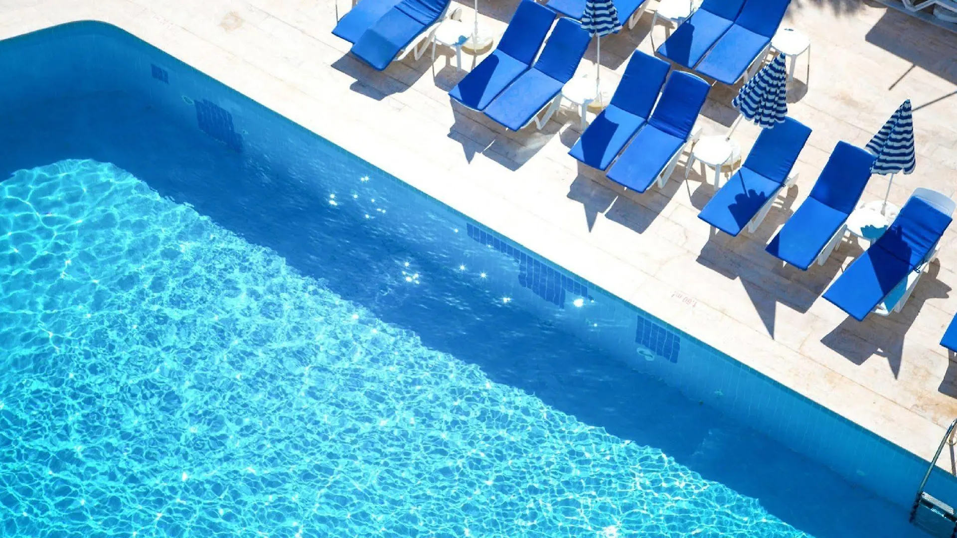Ponz Hotel Kusadası